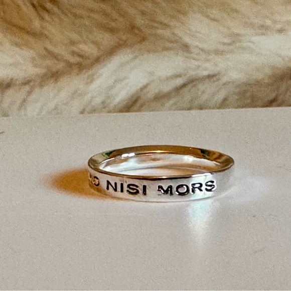 Marc Jacobs Silver Latin Rings - Picture 7 of 7